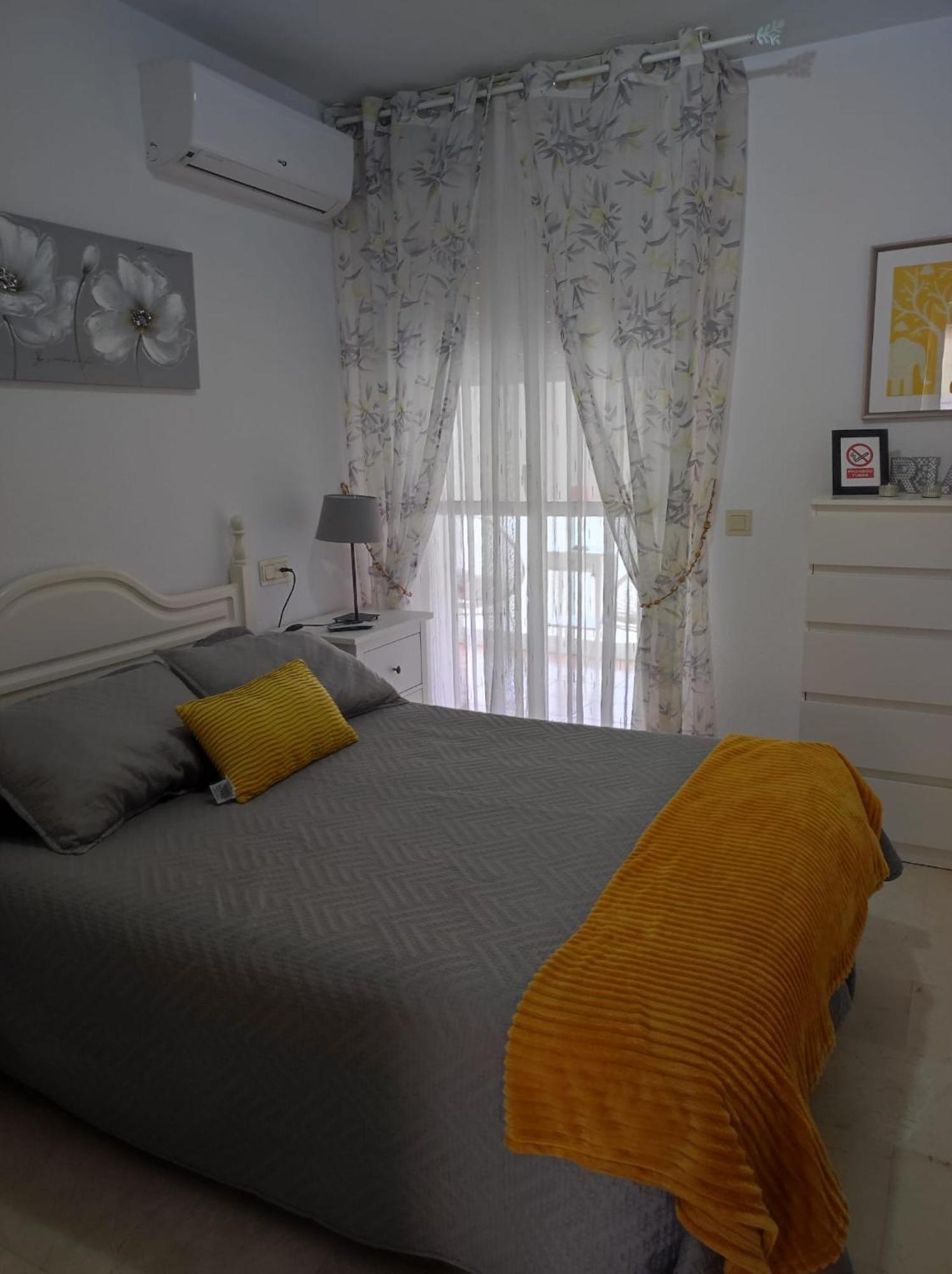 Al Lado De La Playa Apartamento *
